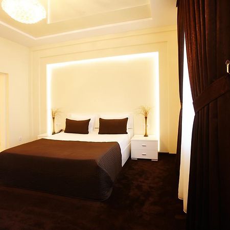 צ'יסינאו Central Park Apartments מראה חיצוני תמונה