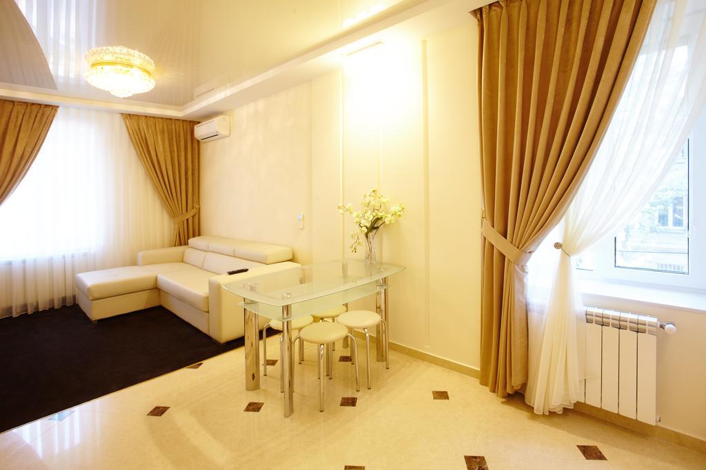 צ'יסינאו Central Park Apartments חדר תמונה