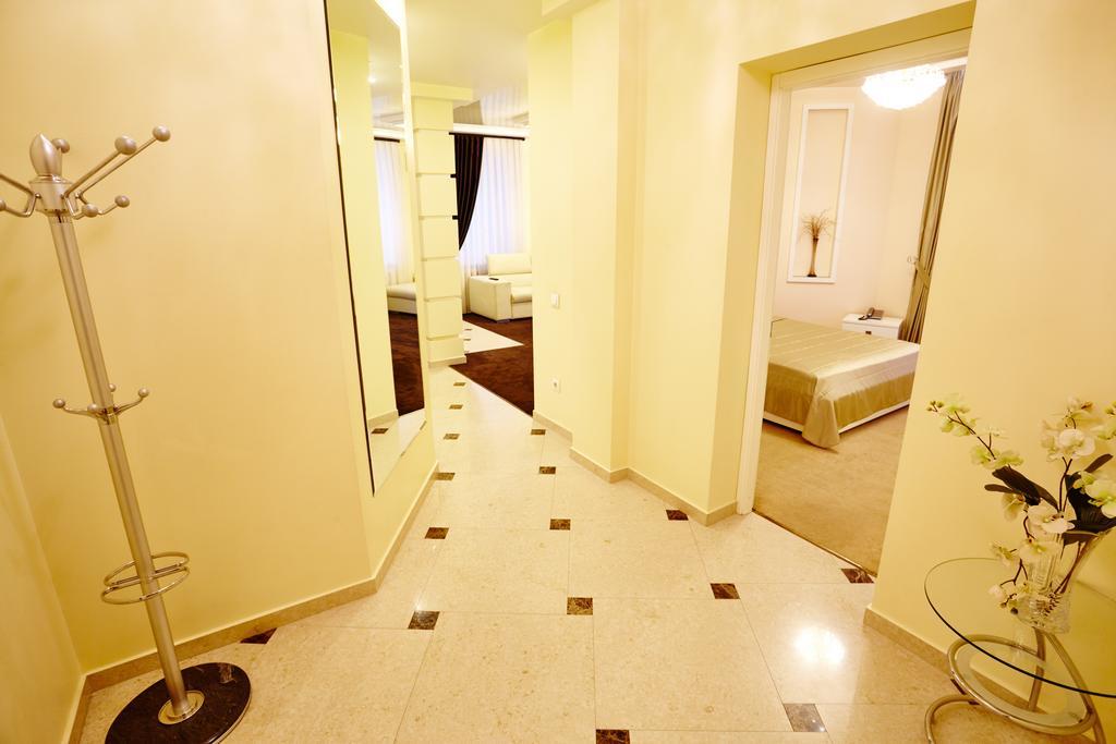 צ'יסינאו Central Park Apartments מראה חיצוני תמונה